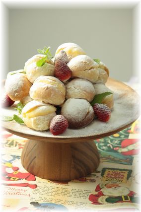 クリームパンタワー。