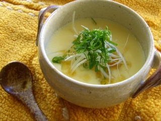 こっくり♪味噌味の茶碗蒸し。