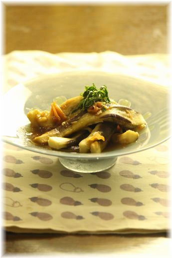 蒸し茄子の梅味噌和え。 と献立。