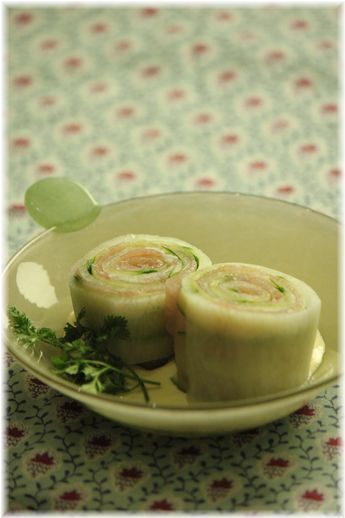 大根と生ハムのクルクルサラダ。 と 献立。