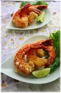 おせんべいエビフライ。 と献立。