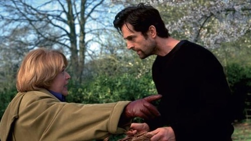 夢見る頃を過ぎても01