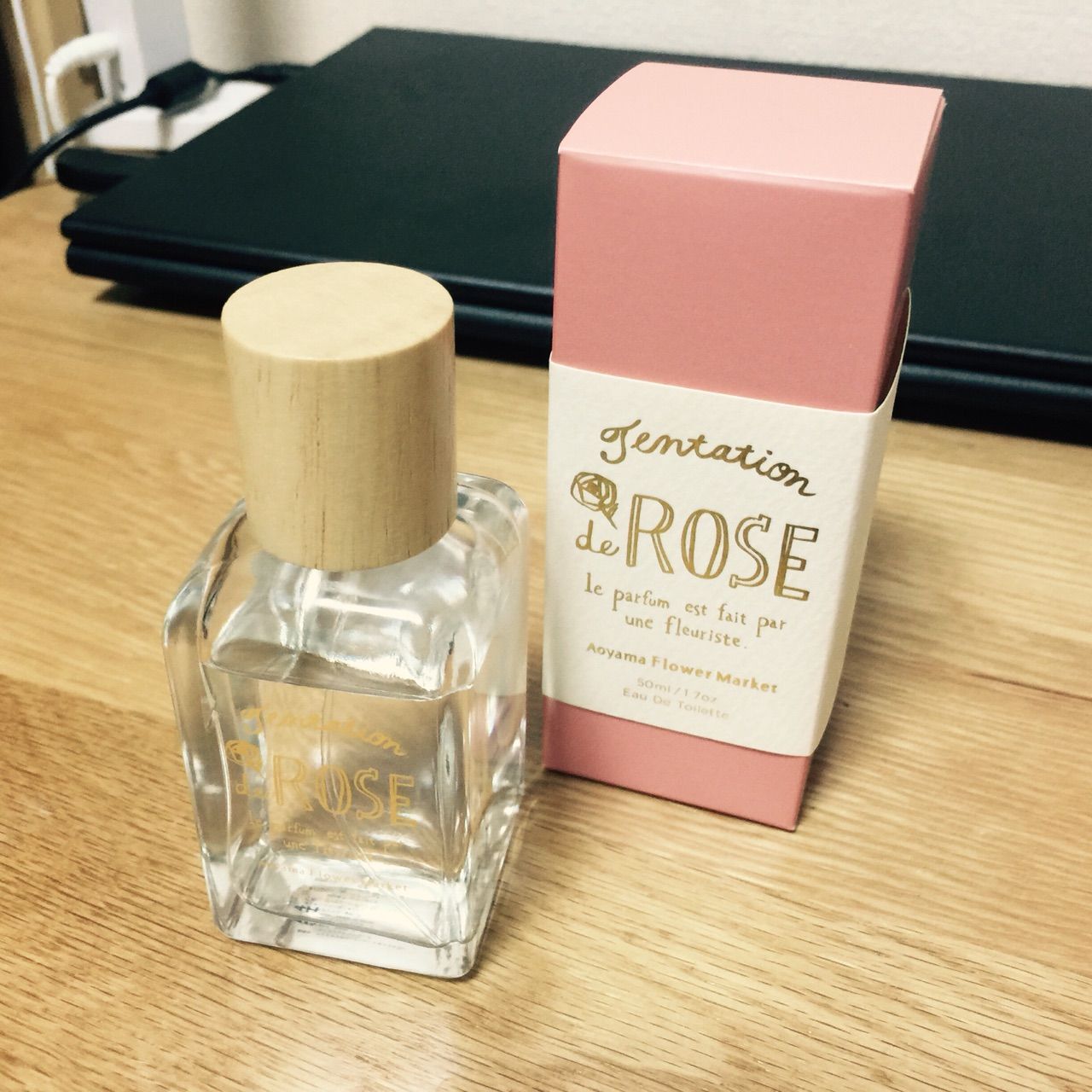 花屋の香水っていいね 青山フラワーマーケットが薔薇の香水出してたよ きになる話のあれやこれ 花屋の香水っていいね 青山フラワーマーケットが薔薇の香水出してたよ きになる話のあれやこれ