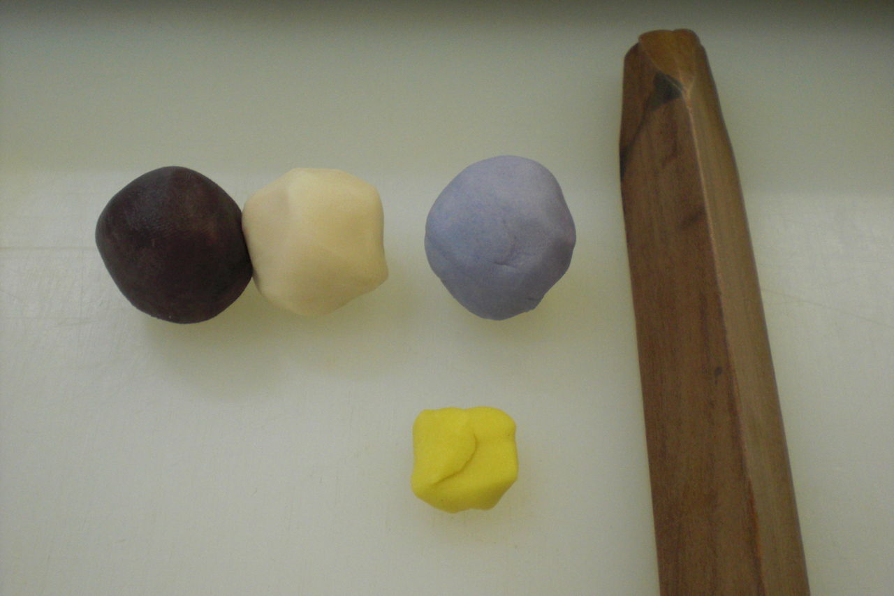 花菖蒲 の上生菓子 を考える のと屋は能登で和菓子を考える の心 花菖蒲 の上生菓子 を考える のと屋は能登で和菓子を考える の心