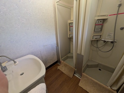 PXL_20250914_032345083