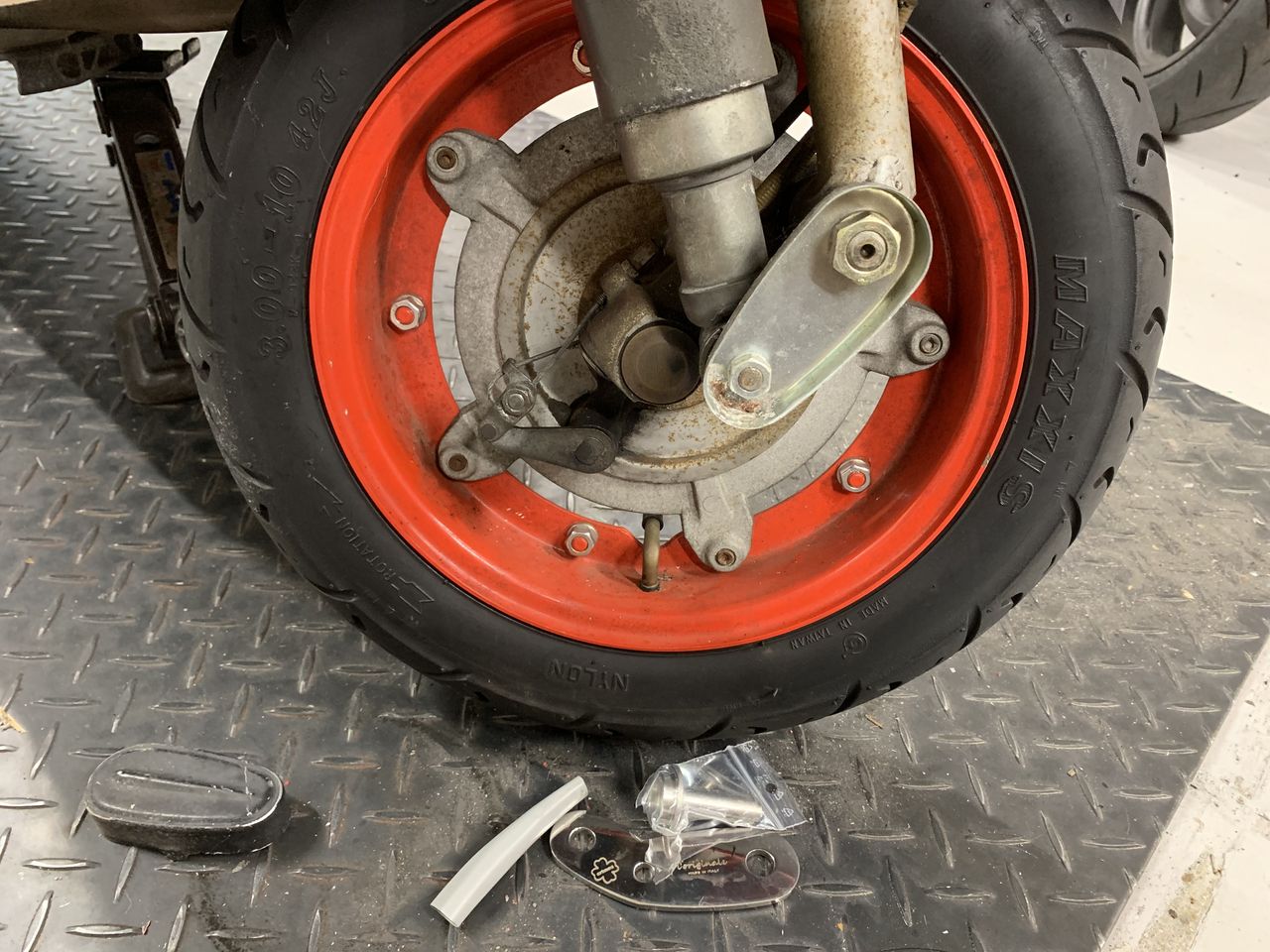 ベスパスモール用フロントアンチダイブサスペンションkit バイク用