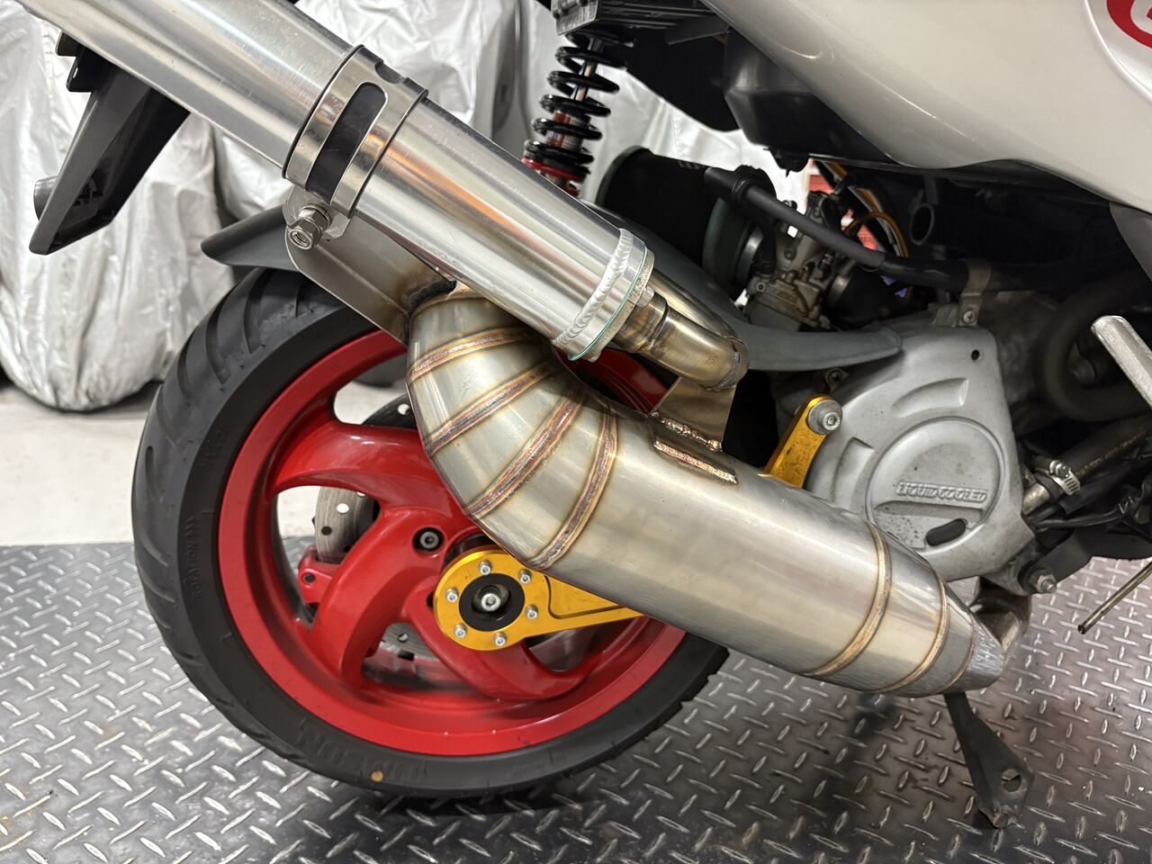 ジレラ ランナーFXR180 リアブレーキ廻りを一新します! : カスタム ジレラ ランナーFXR180 リアブレーキ廻りを一新します! : カスタム
