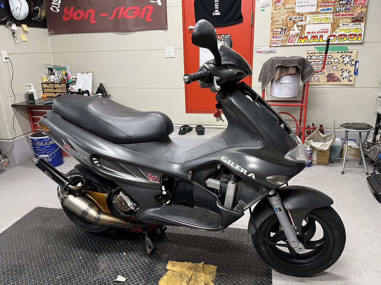 NEW！！在庫車両の紹介 ジレラ ランナーFXR180×2台！！ : カスタム