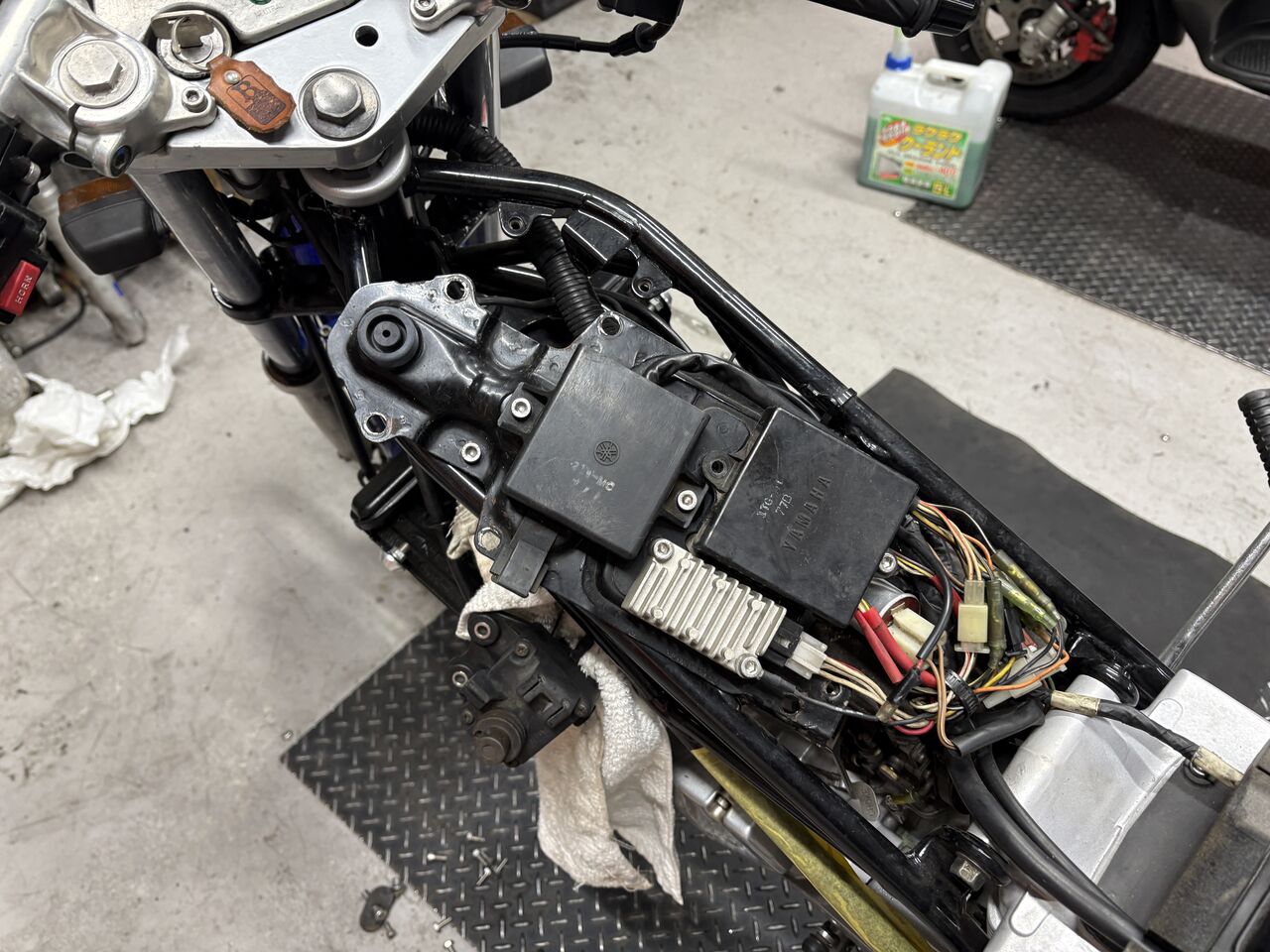 YAMAHA SDR200 エンジン不動修理＆チャンバー交換 : カスタムバイク