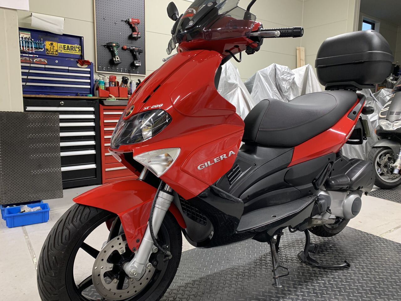ジレラst200 ピアジオ シグナス PCX 安っぽく スクーター ビックスクーター