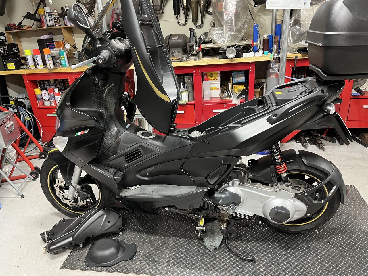ジレラ ランナーST200 マロッシボアアップKITを組みます！！ ②