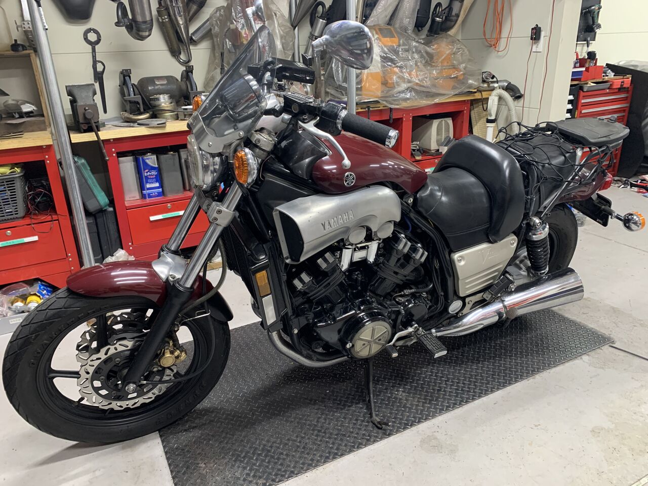 ヤマハ v max1200逆車 外装カスタム ハンドル ブレーキ ランプ ショック交換 カスタムバイクショップyon Sign ヤマハ v max1200逆車 外装カスタム ハンドル ブレーキ ランプ ショック交換 カスタムバイクショップyon Sign
