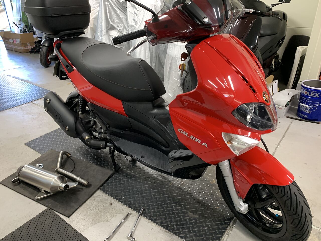 ジレラ ランナー ST200 マロッシマフラー取付！ : カスタムバイク