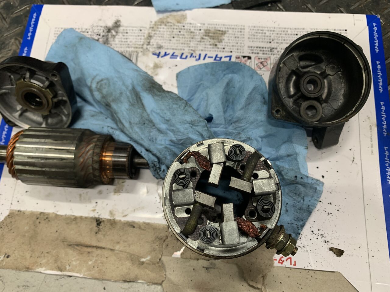 初期型V-MAX1200 セルモーターO/H ブレーキPAD交換？？ : カスタム