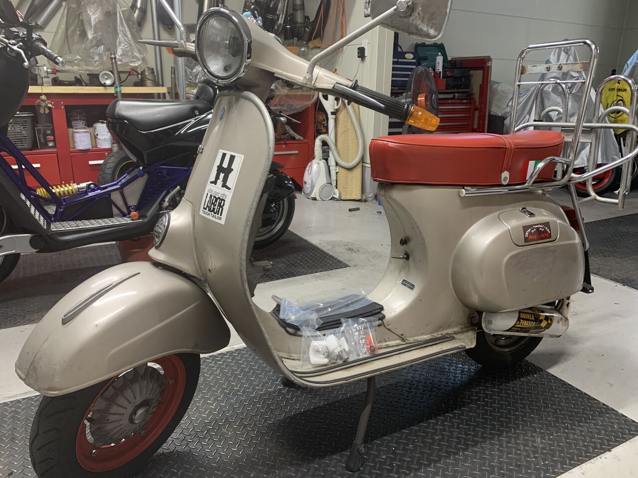 ベスパ et3 電装トラブル ヘッドランプ テールランプ切れ カスタムバイクショップyon Sign ベスパ et3 電装トラブル ヘッドランプ テールランプ切れ カスタムバイクショップyon Sign