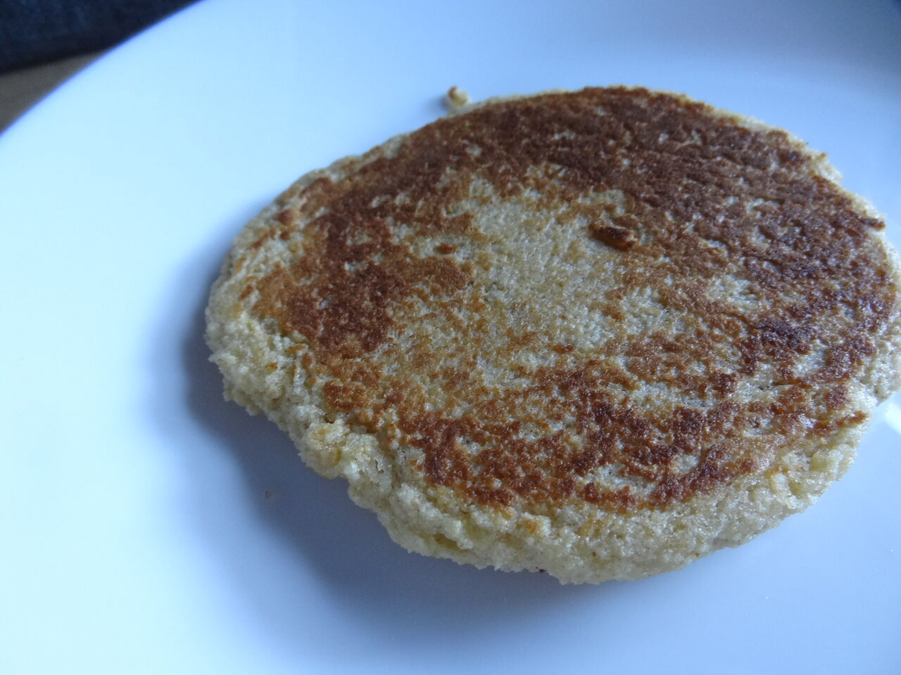 ドイツ平地暮らし見聞録 パン粉でパンケーキを作れないかやってみた ドイツ平地暮らし見聞録 パン粉でパンケーキを作れないかやってみた