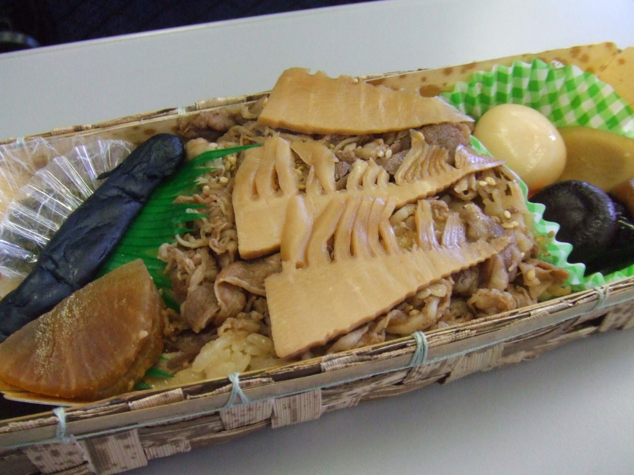 駅弁 牛肉 たけのこ おこわ ヨネスケの駅弁 空弁 食べて答弁