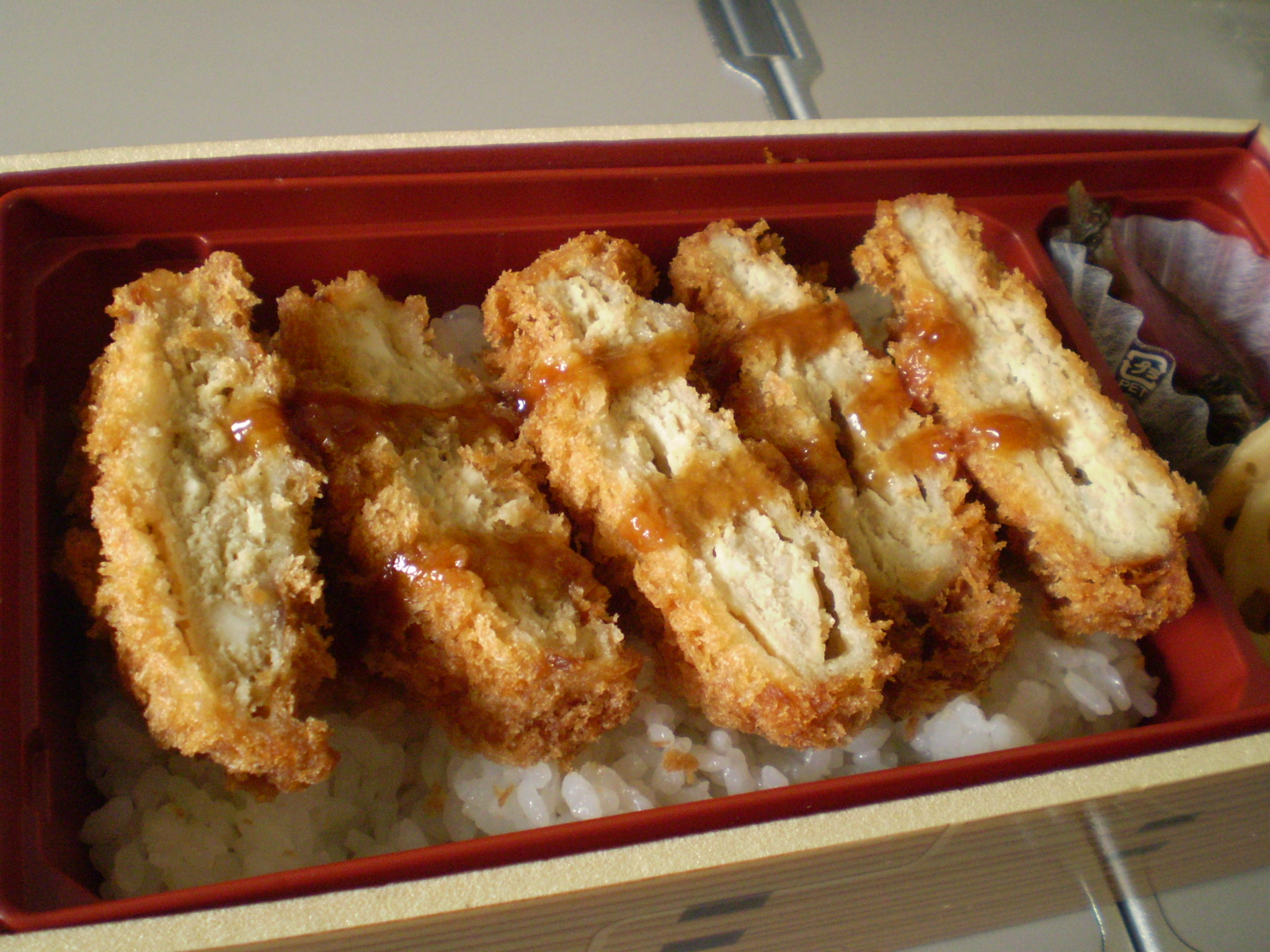 空弁 まぐろカツ重 ヨネスケの駅弁 空弁 食べて答弁