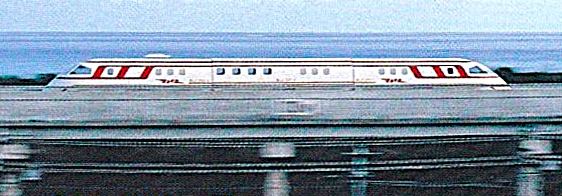 宮崎リニア実験線 有人走行成功記念日 1982.9.2 ～実験車 MLU001 と