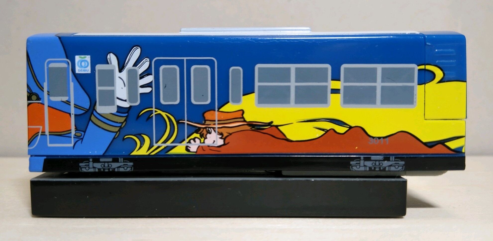 西武鉄道 3000系『銀河鉄道999』デザイン の ホッチキス : 波浪規定の部屋