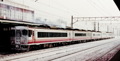 b01fdf25-s.jpg