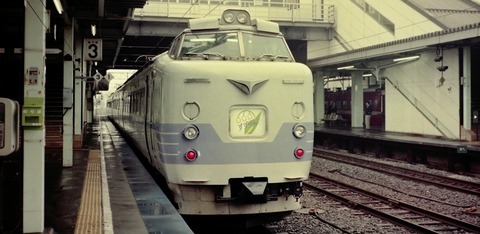 b86205b3-s.jpg