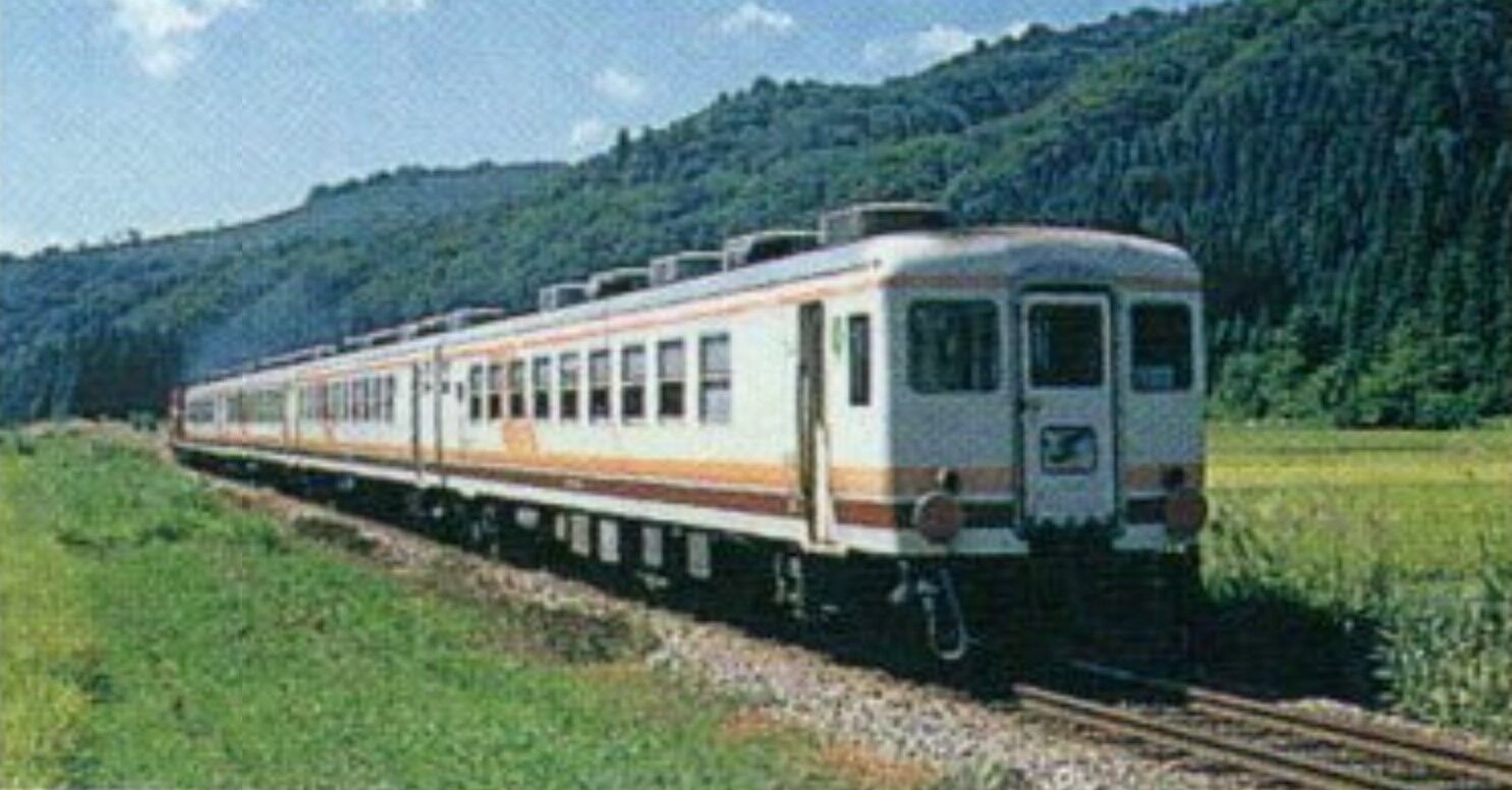 夏季 Stay Home 特別企画 < Joyful Train > VoL.11「カヌ座」（サロン