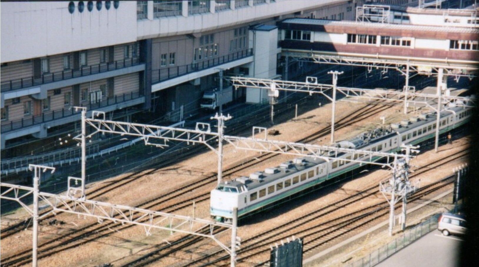 思い出のスナップ「新潟駅 万代口駅舎」 : 波浪規定の部屋