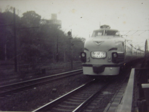 e9197cd6-s.jpg