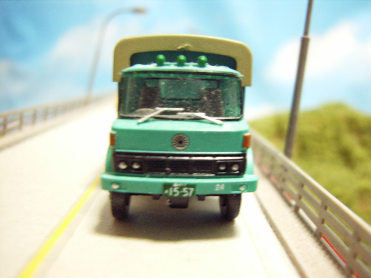 HINO トラックモデル 緑模型改造