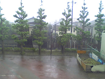 突然の豪雨