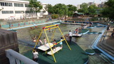 水上アスレチック