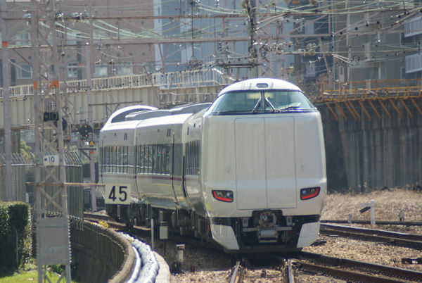 北近畿 から こうのとり へ 関西中心の鉄道写真