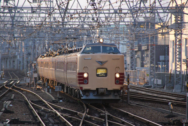オリジナル 昭和時代 関西地区の国鉄特急電車 集合写真 （【レビュー 芸術写真