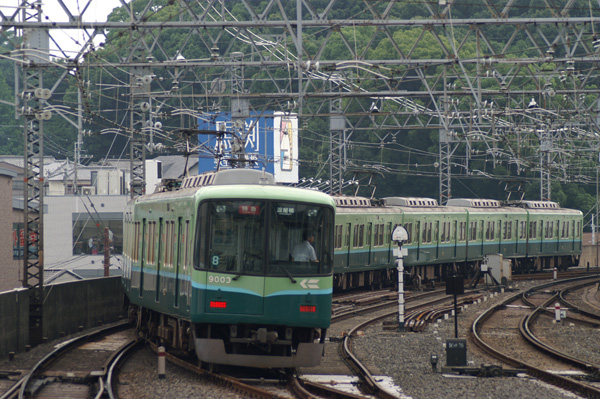 水色帯の京阪9000系 今のうちシリーズ13 関西中心の鉄道写真