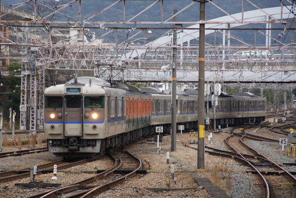 113系が走る路線もあとわずか 関西中心の鉄道写真
