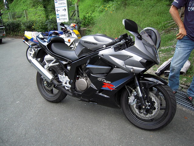 ヒョースン gt250r