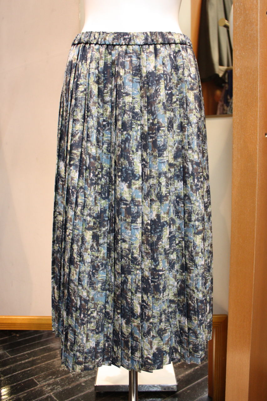 Celine ジオメトリック柄 シルク ブラウス プリーツスカート セット Celine ジオメトリック柄 シルク ブラウス プリーツスカート セット