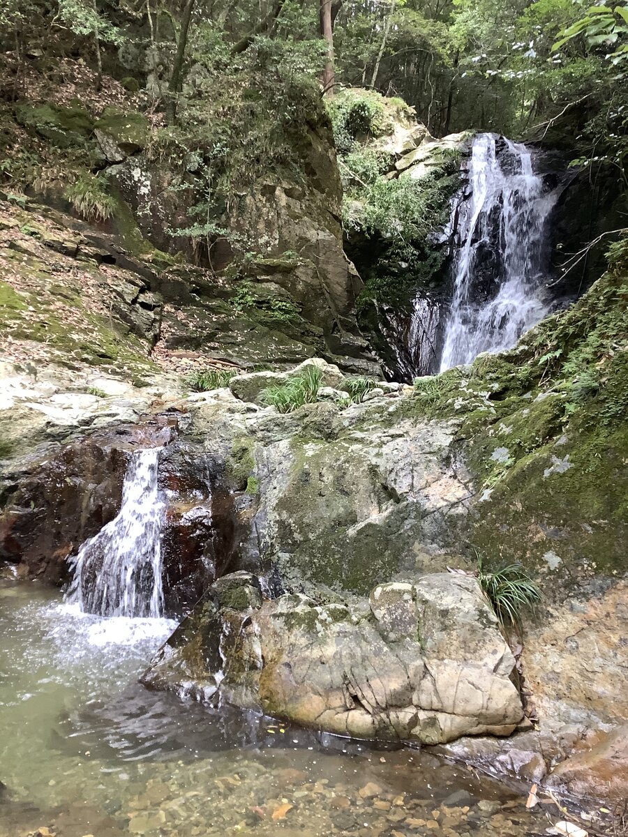 琴弾の滝 藍坪 沢柳の滝 羅生門など エトランゼ 異邦人
