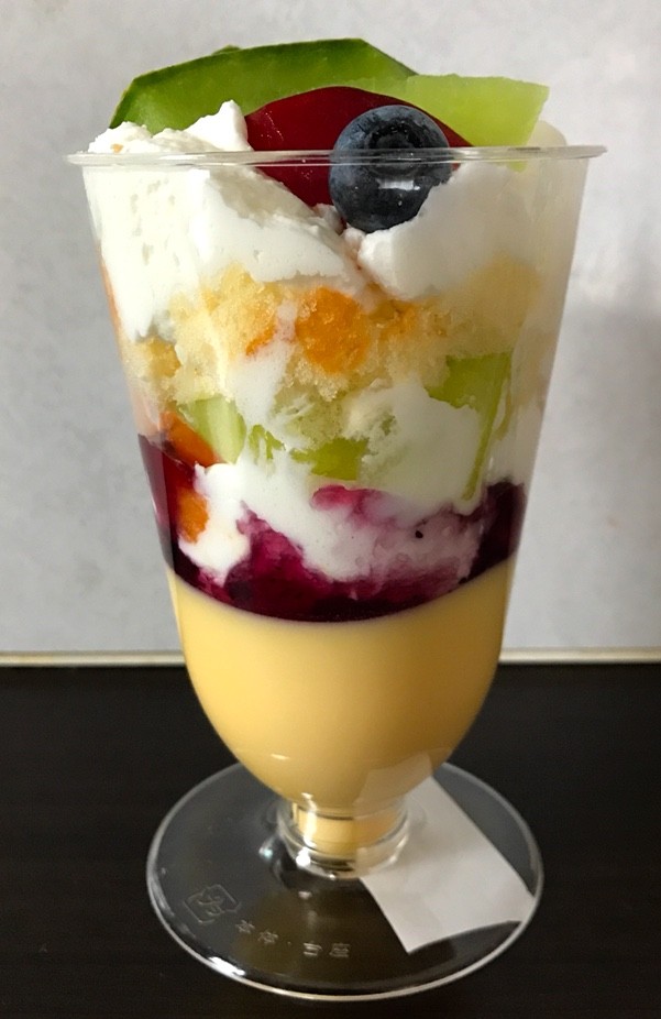 ケーキのようなプリンパフェ ファーマーズマーケット越谷店 孤独のグルメっ娘