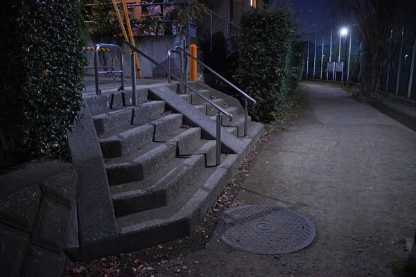 夜の散歩 mqdefault.jpg