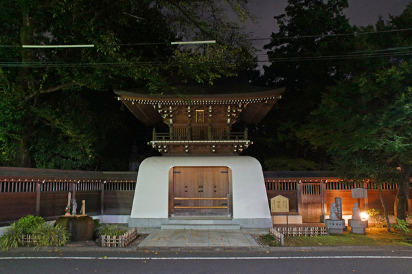 夜散歩のススメ3271 美しく光る竜宮門 大正寺 夜散歩のススメ 夜散歩のススメ3271 美しく光る竜宮門 大正寺 夜散歩のススメ