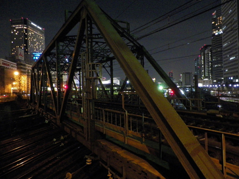 夜散歩のススメ0062 品川八ッ山橋 京急線とjrの立体交差 夜散歩のススメ 夜散歩のススメ0062 品川八ッ山橋 京急線とjrの立体交差 夜散歩のススメ