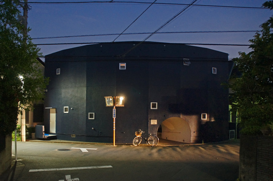 夜散歩のススメ
夜散歩のススメ1593「立川のハウス・1997年」
コメント