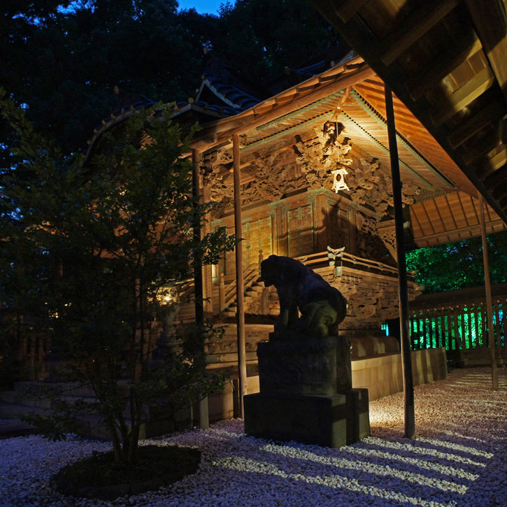夜散歩のススメ1531 夕暮時の川越氷川神社神楽殿 夜散歩のススメ