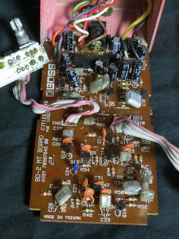 BOSS の BD-2 Blues Driver を改造してみました～♪ : Born to be