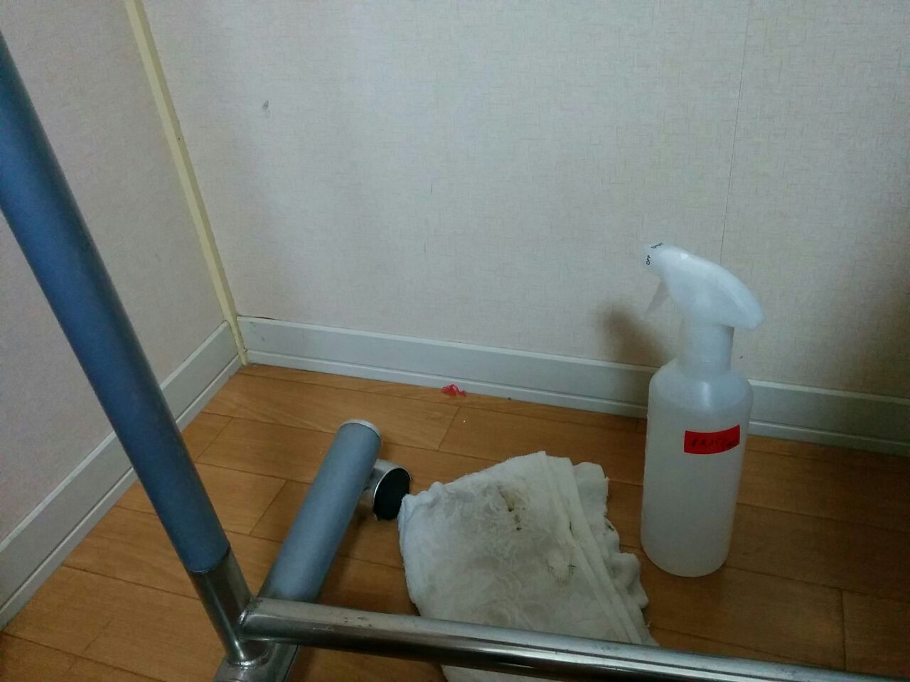 梅雨でカビた衣類を自宅で洗濯 カビを撃退するオスバンって知ってますか 節約ママのこだわり掃除 梅雨でカビた衣類を自宅で洗濯 カビを撃退するオスバンって知ってますか 節約ママのこだわり掃除