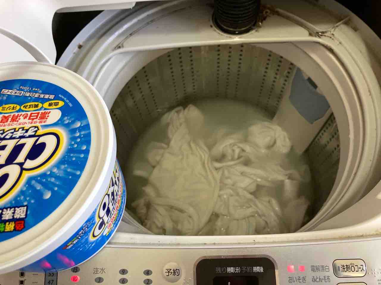 洗濯機でつけおきしたら 黒カビで下着が汚れた オキシ漬け失敗例 節約ママのこだわり掃除 洗濯機でつけおきしたら 黒カビで下着が汚れた オキシ漬け失敗例 節約ママのこだわり掃除