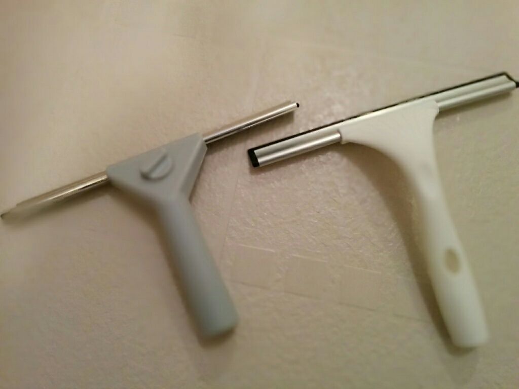 セリアの水切りワイパーが素敵 節約ママのこだわり掃除