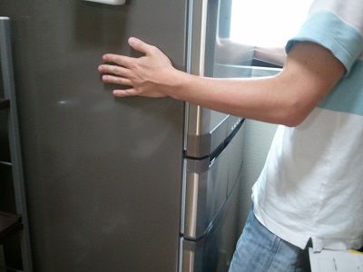 冷蔵庫の裏分解掃除 節約ママのこだわり掃除
